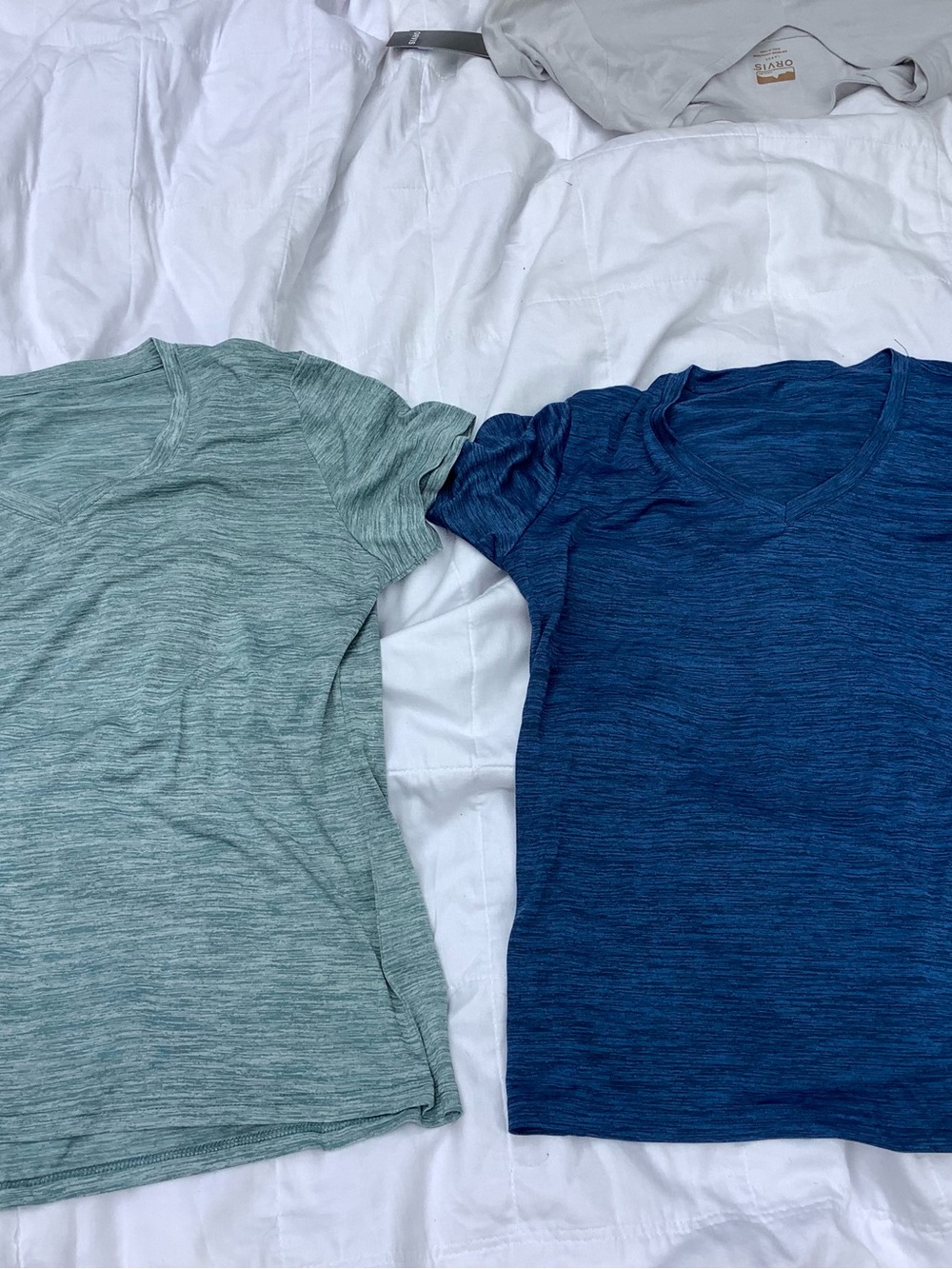 Heathered V-Neck Tee Duo in Seafoam and Navy